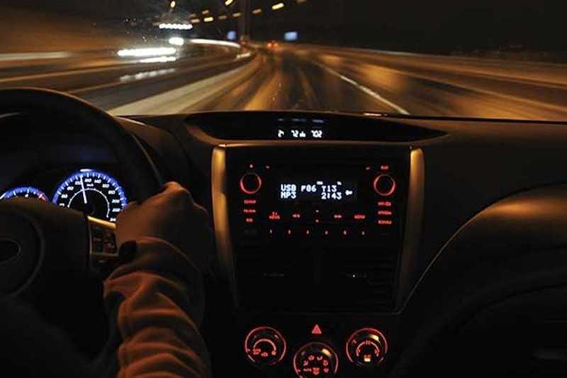 Quên chìa khoá khi xe đã nổ máy