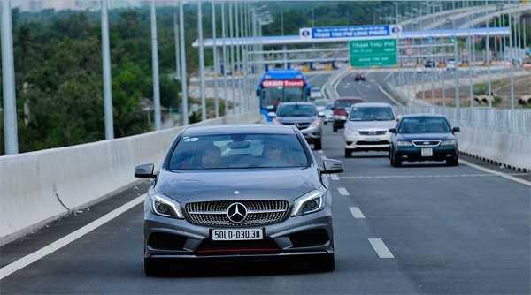 Giữ khoảng cách