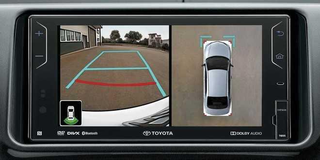 Camera lùi, hệ thống cảnh báo va chạm, hỗ trợ đỗ xe
