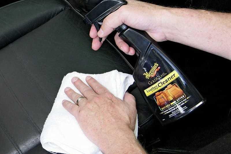 Sử dụng không đúng dung dịch vệ sinh