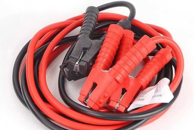 Trong xe nên có dây câu bình