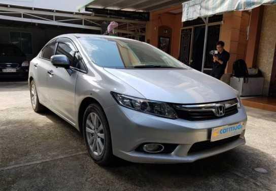 Honda Civic 2.0AT 2013 sau 75.000 km đang bán với giá 550 triệu đồng