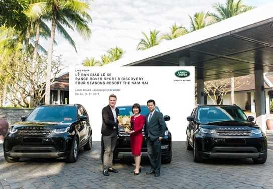 Land Rover bàn giao lô xe trị giá 22 tỷ đồng