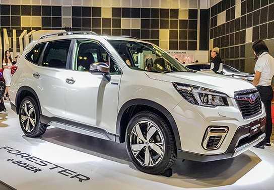 Subaru Forester phiên bản hybrid e-Boxer lần đầu được giới thiệu