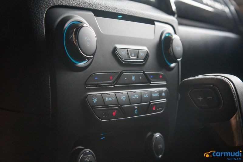 Thiết bị tiện nghi trên Ford Everest 2022