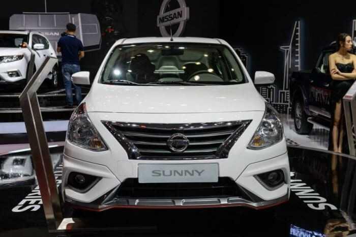 Nissan Sunny xe ô tô 5 chỗ