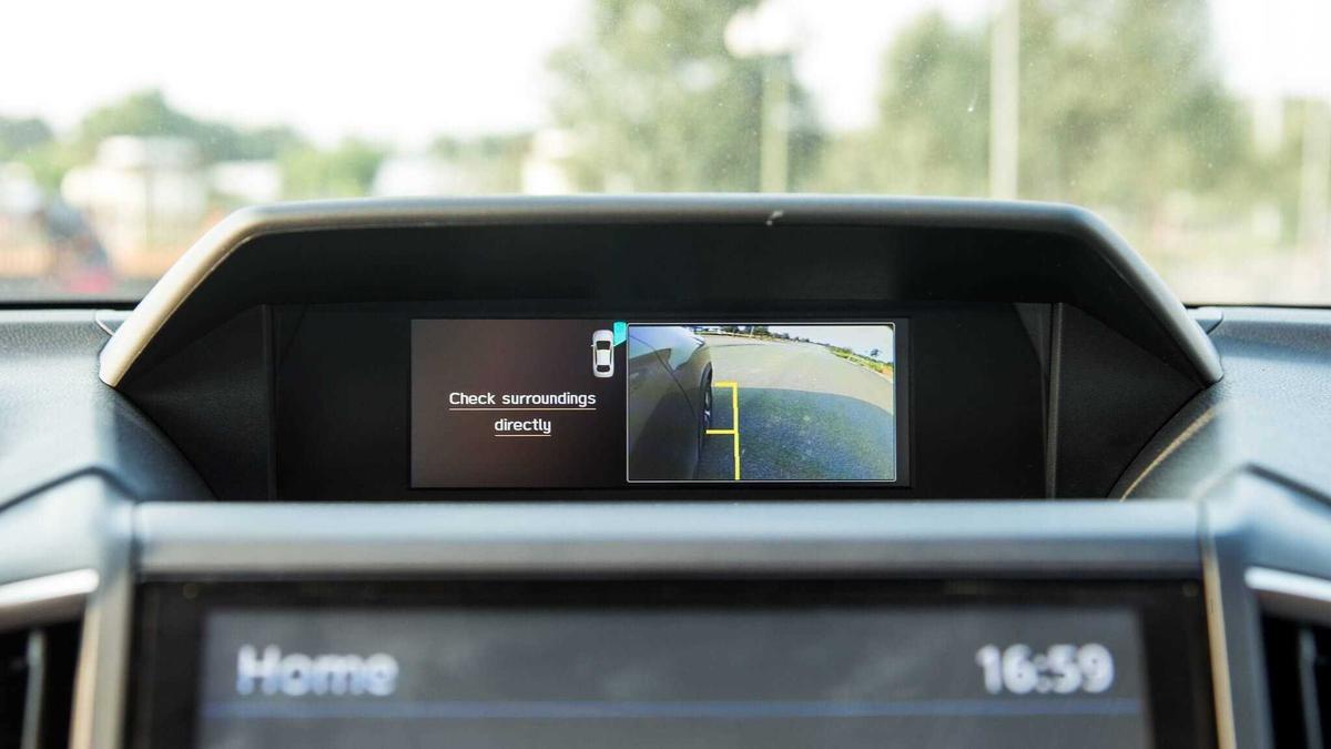 Nội thất tiện nghi của Subaru Forester 2019