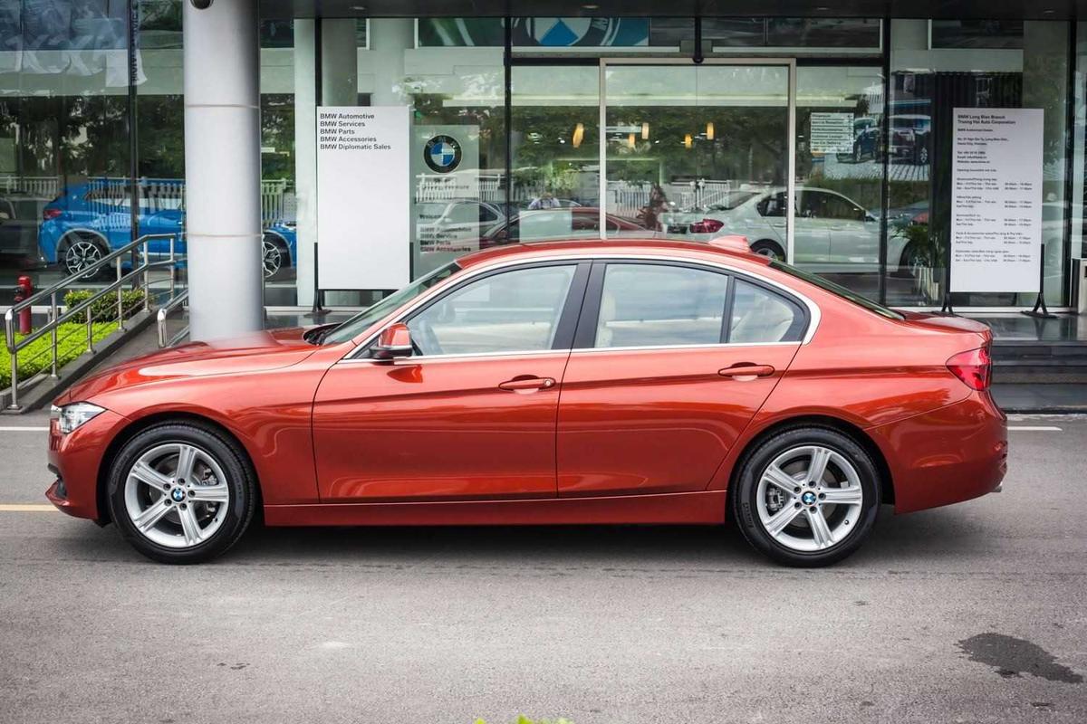 BMW 310i (F30)
