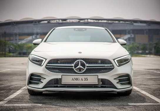 "Soi" cận cảnh Mercedes-AMG A35 4Matic vừa cập bến Malaysia