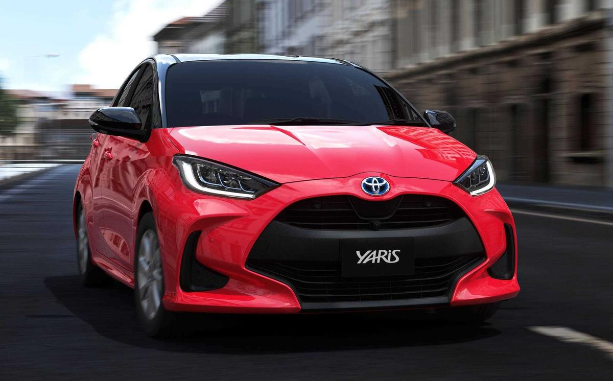 đầu xe Toyota Yaris 2020
