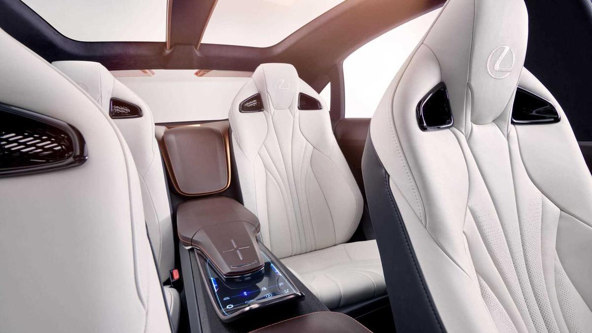 Hé lộ những 'bom tấn' của Lexus tại Triển lãm ô tô Việt Nam 2019