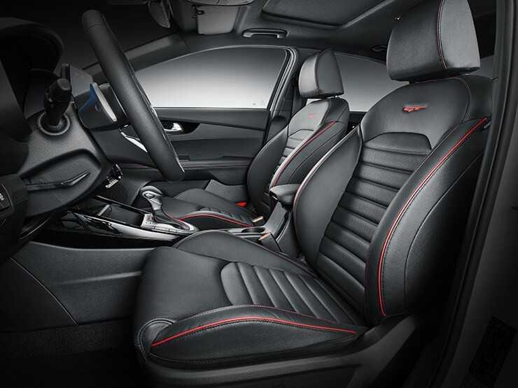 Lộ diện đối thủ của Honda Civic RS: Kia Cerato phiên bản GT giá từ 517 triệu