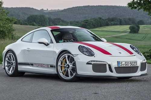 Porsche 911 (thời gian sử dụng trung bình: 9,9 năm)
