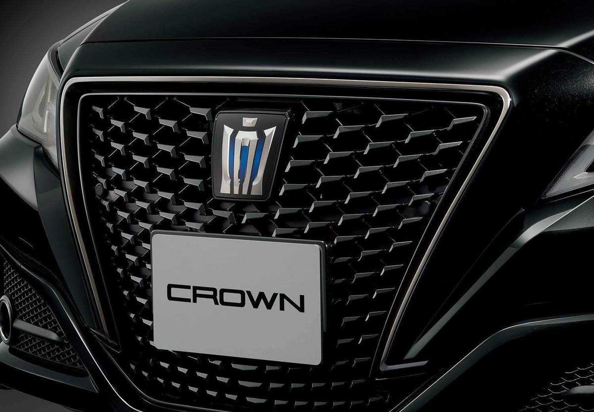 Toyota Crown Sport Style