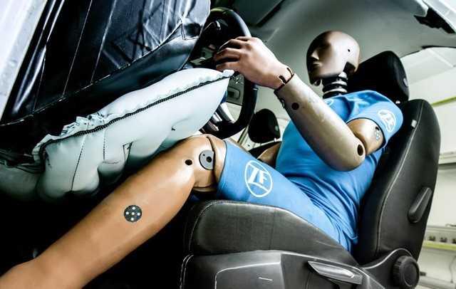 Mercedes-Benz triệu hồi GLC và CLA do lỗi túi khí phía trước người lái không hoạt động