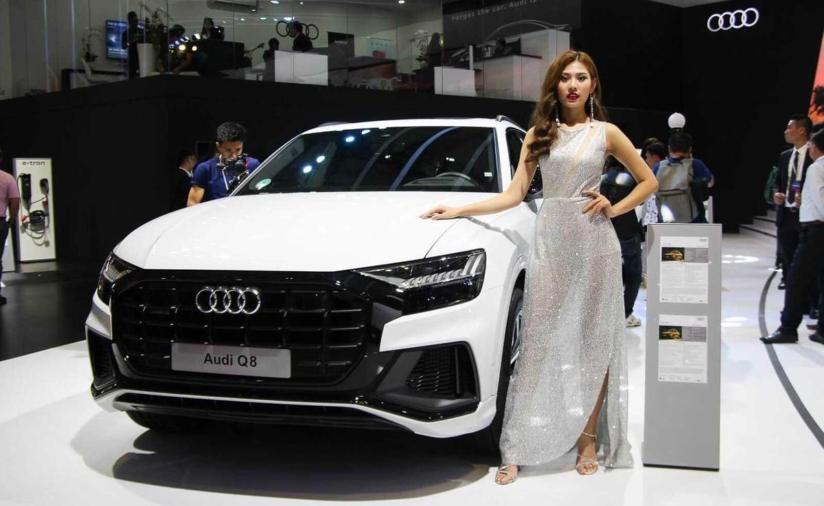 [VMS 2019] Nhìn ngắm những bóng hồng quyến rũ tại triển lãm ô tô Việt Nam