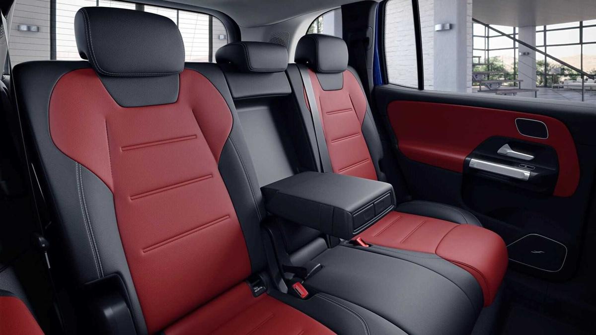 Mercedes-Benz GLB làm mất thế độc quyền SUV 7 chỗ giá rẻ của Volkswagen Tiguan Allspace 