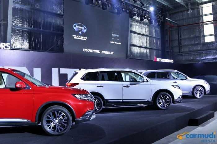 Xe Mitsubishi Outlander