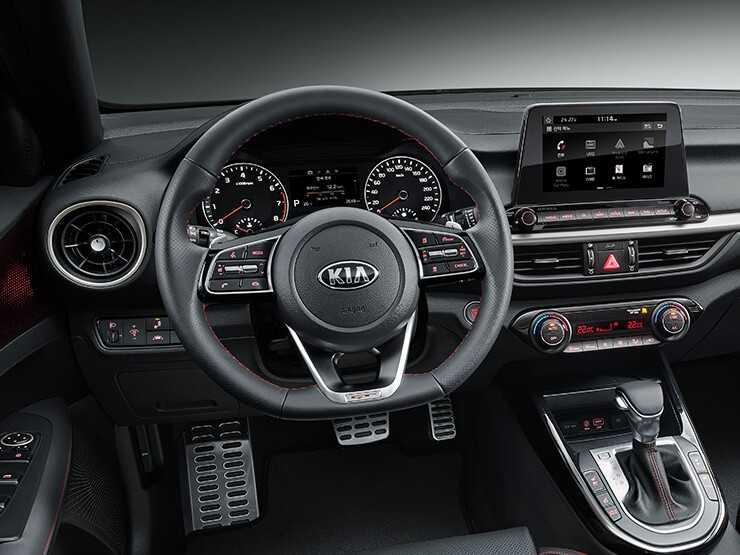 Lộ diện đối thủ của Honda Civic RS: Kia Cerato phiên bản GT giá từ 517 triệu