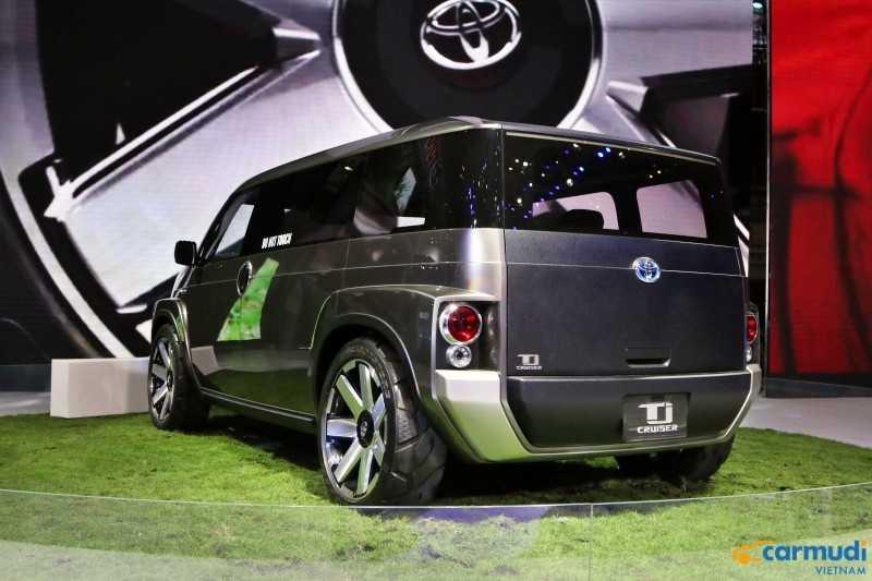 đuôi xe Toyota TJ Cruiser