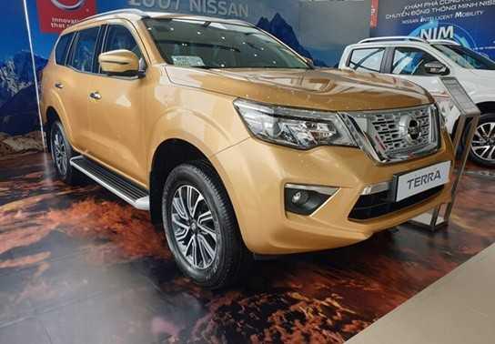 Dọn kho: Nissan Terra giảm giá 210 triệu VNĐ tại Việt Nam