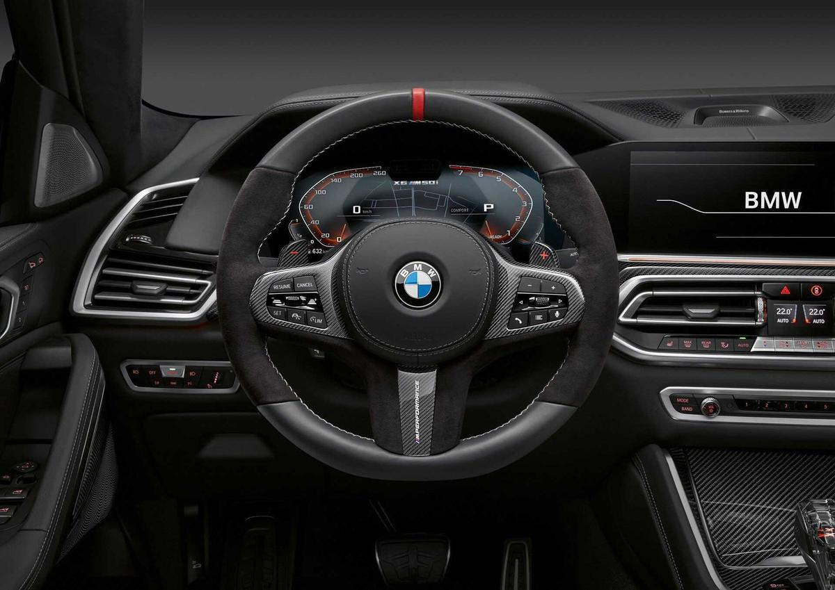 BMW trang bị gói phụ kiện M Performance cho bộ 3 dòng xe chủ chốt