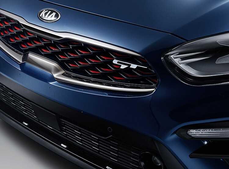 Lộ diện đối thủ của Honda Civic RS: Kia Cerato phiên bản GT giá từ 517 triệu