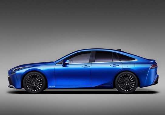 Toyota phiên bản giống xe hạng sang Lexus kén người dùng gây tiếc nuối