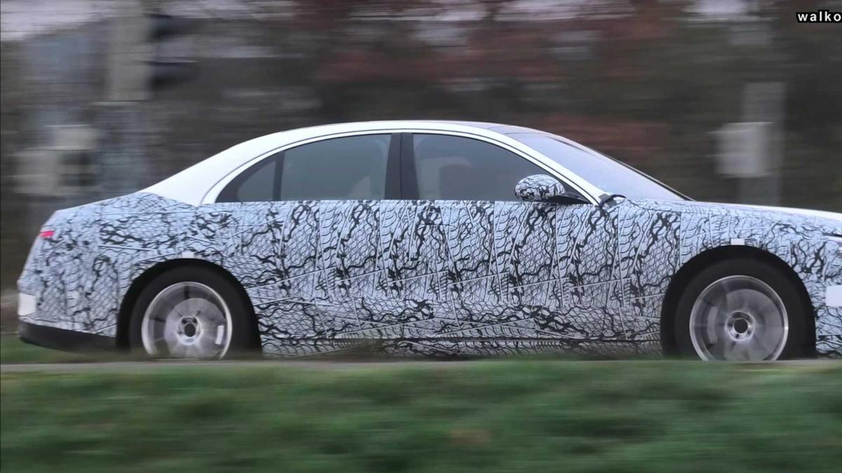 Lộ diện ảnh Mercedes-Benz S-Class chạy thử với trang bị mới