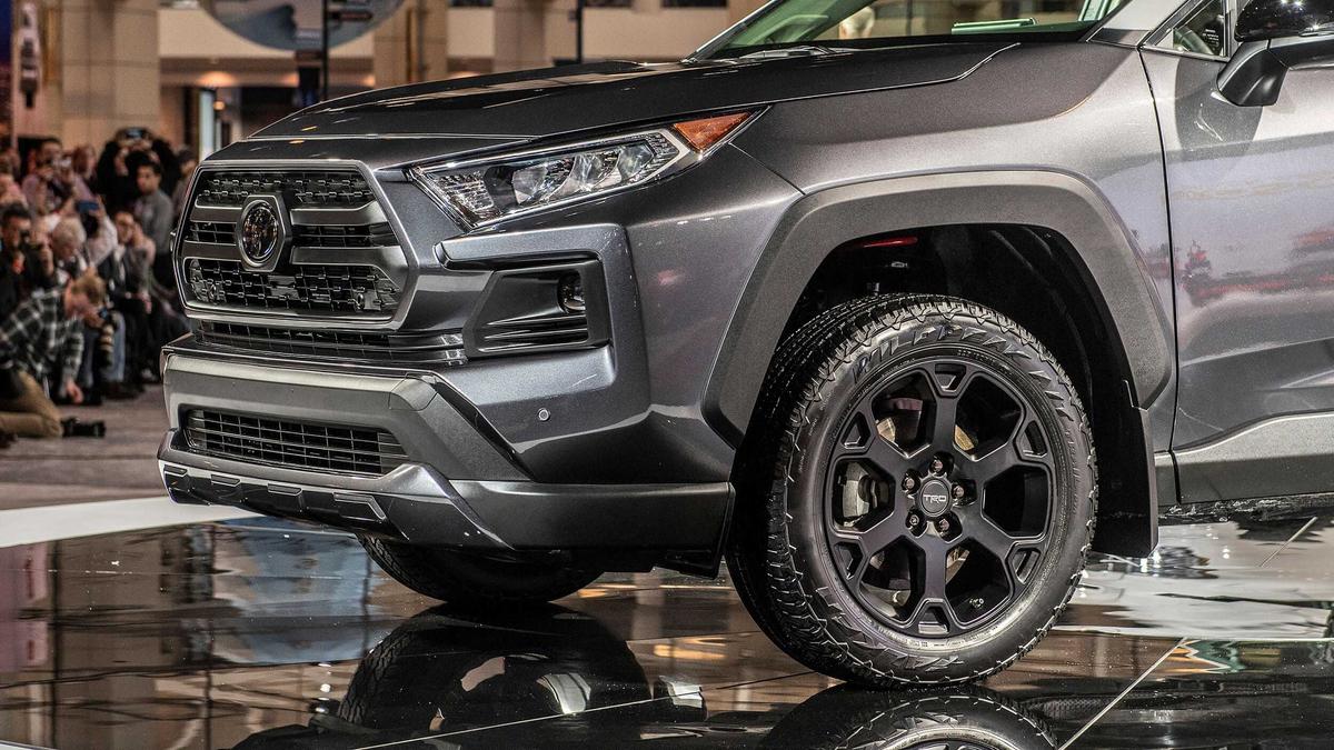 Toyota trình làng mẫu xe thể thao RAV4 TRD OFF-ROAD 2020 với giá từ 36.300 USD