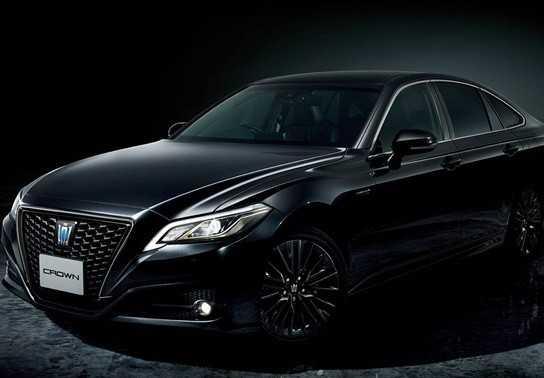 Toyota Crown ra mắt phiên bản thể thao, giá từ ~1,1 tỷ VNĐ