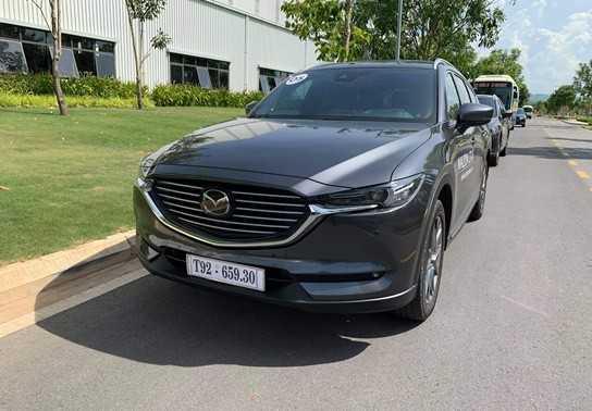 Mazda CX-8 giảm giá sốc "khiêu chiến" Toyota Fortuner
