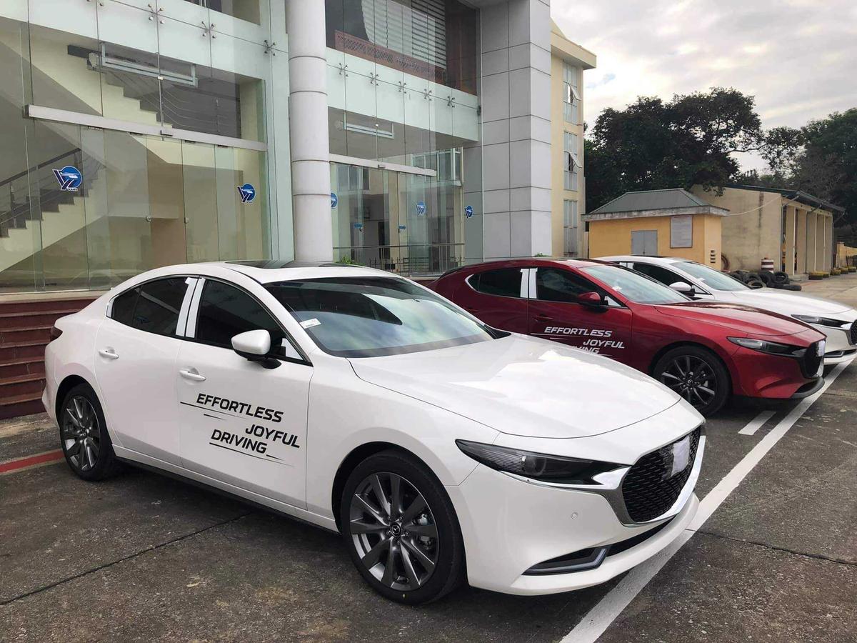 Thay vì dùng 939 triệu mua Mazda3, người tiêu dùng Việt có thể cân nhắc những mẫu xe sau