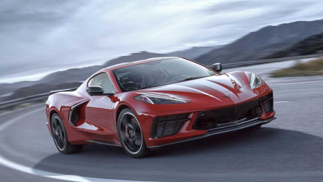 Chevrolet Corvette ZR1 C8 mạnh tới 900 mã lực