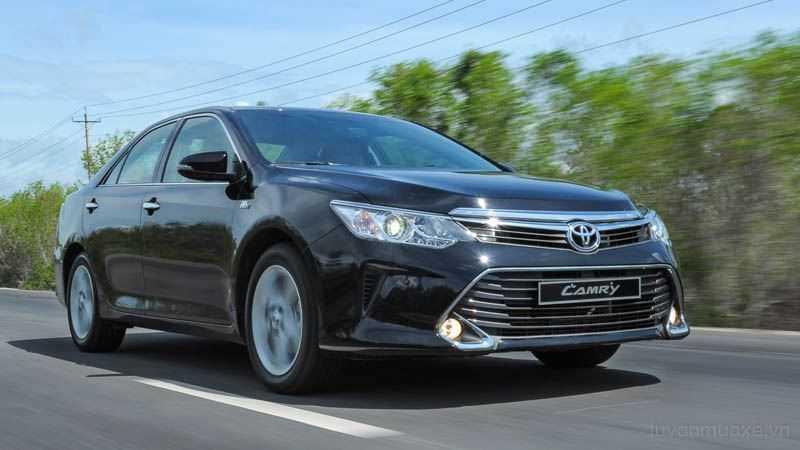 Tuổi Tân Mão hợp xe màu gì?