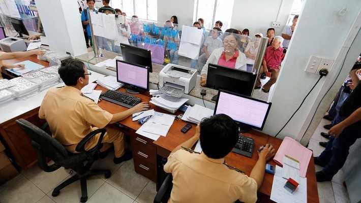 Phí đóng thuế trước bạ xe ô tô mới