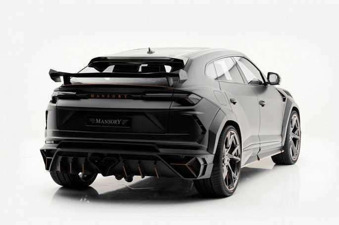 đuôi xe Lamborghini Urus 2020