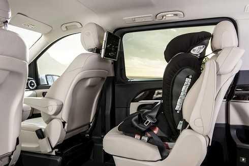 Khoang nội thất của V 250 Luxury