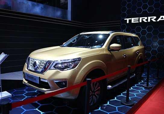 Nissan Terra "tung chiêu" kích cầu cuối năm giảm giá 40 triệu đồng