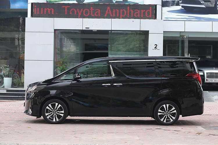 Đầu xe Toyota Alphard