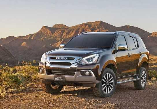 Chiếc ô tô SUV 7 chỗ Isuzu Mu-X lại tiếp tục giảm gần trăm triệu tại Việt Nam