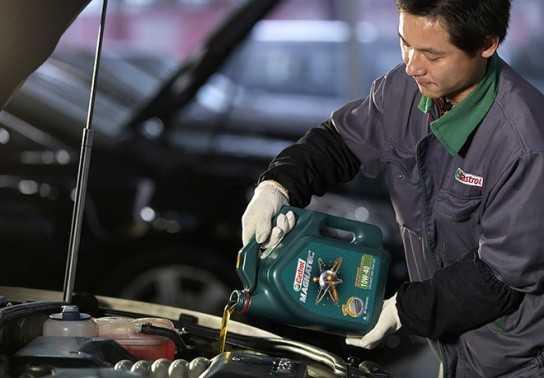 Định mức thay nhớt xe ô tô và cách thay nhớt xe ô tô tại nhà mới nhất 2022