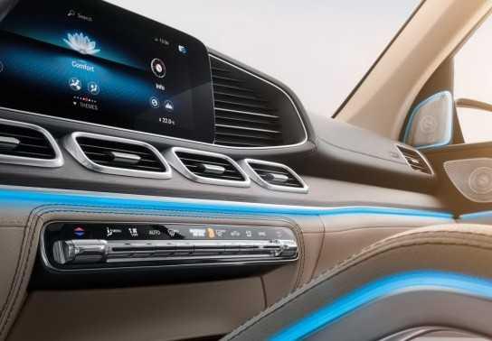 Top 10 công nghệ tốt nhất 2019 áp dụng trên xe ô tô Mercedes-Benz