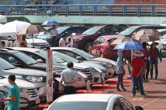 Chợ Săn Xe trực tiếp kết nối người mua và các hãng xe hơi