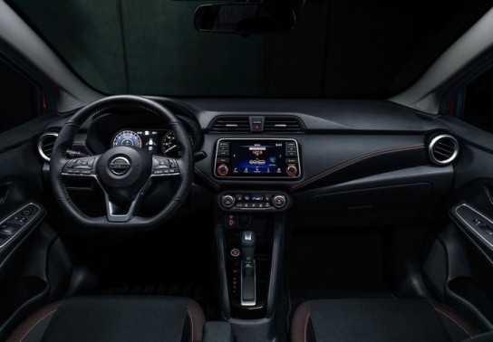 nội thất của xe Sunny