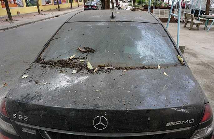 Mercedes Benz S63 AMG bỏ hoang ở Hà Nội