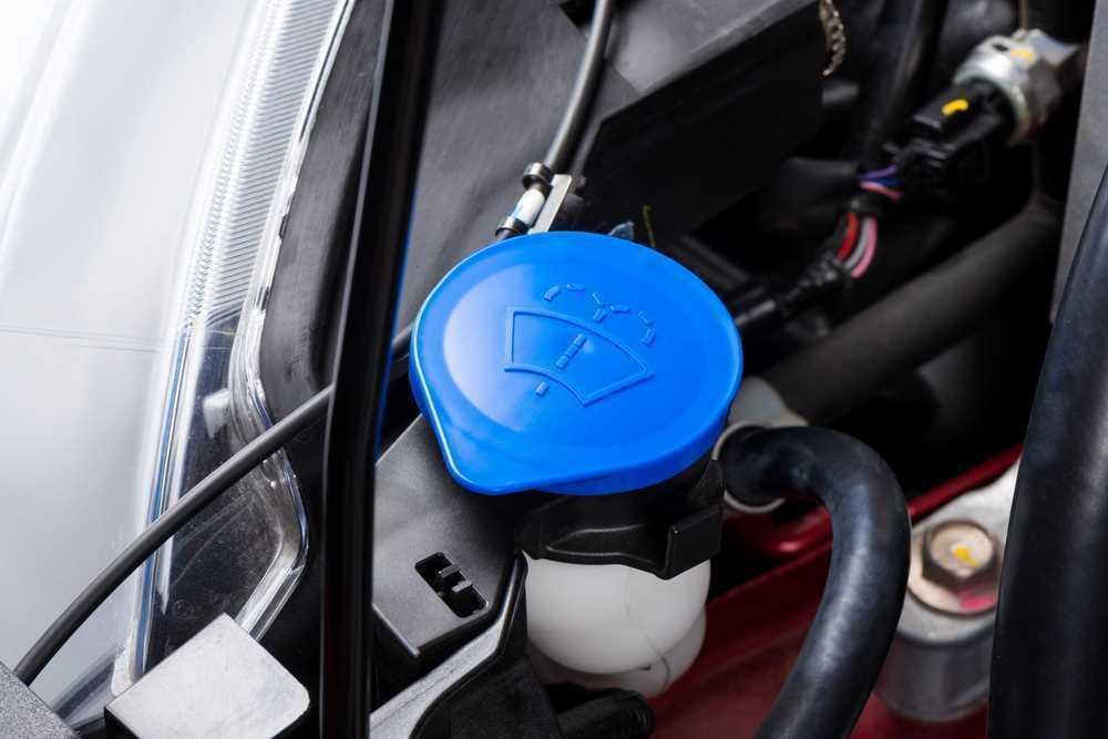 Tại sao nên dùng nước rửa kính?