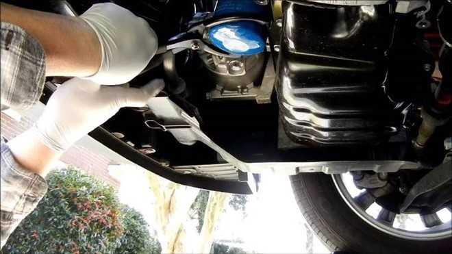 Định mức thay nhớt xe ô tô là bao nhiêu?