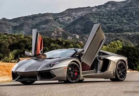 Tổng quan và đánh giá xe Lamborghini