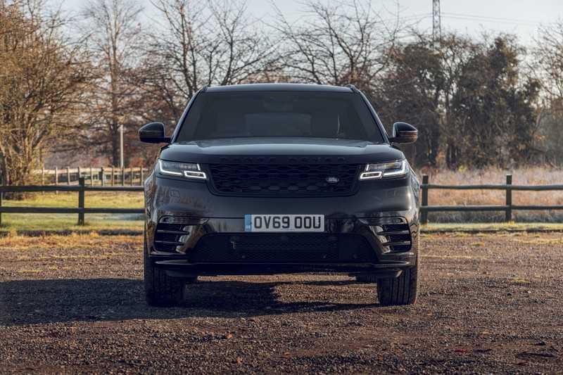đầu xe Velar Black 